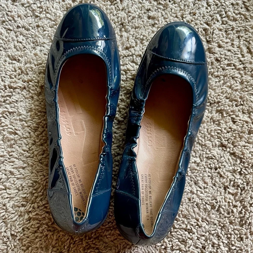 NWOT navy patent ballet flat rain shoes by Fitflop - Picture 5 of 5